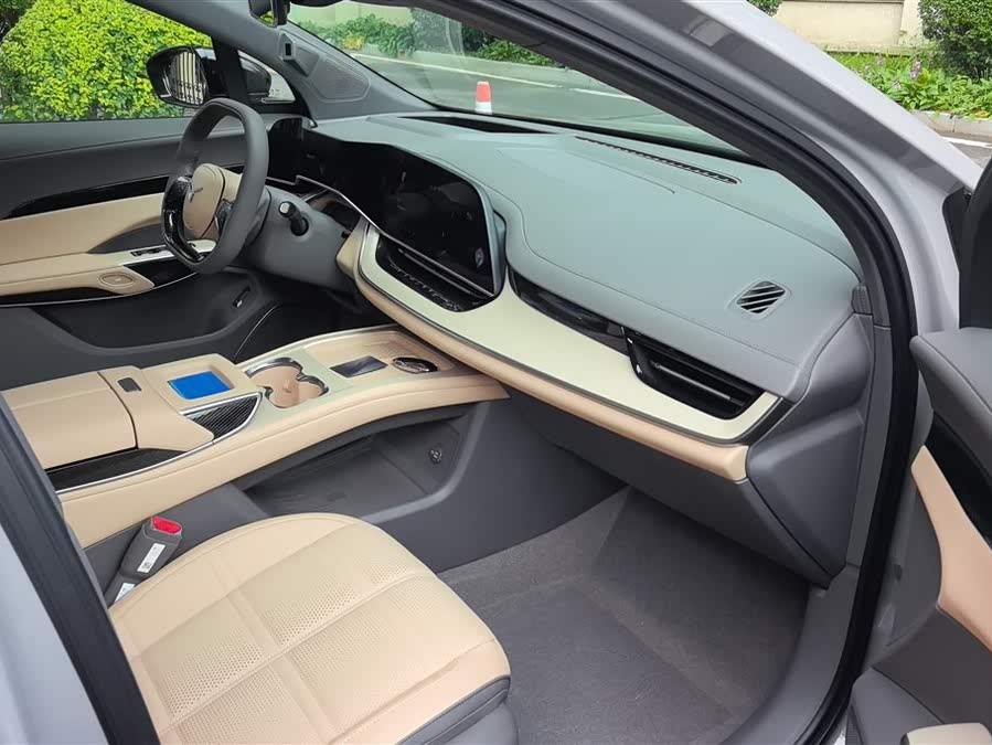 HongQi TianGong 08 2025 car image #9