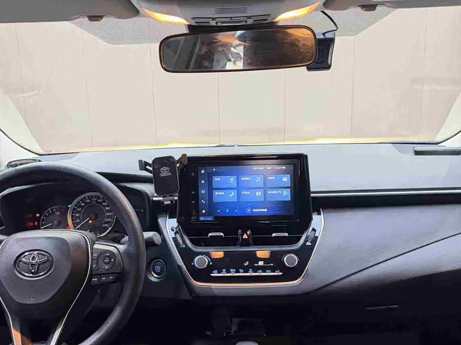Toyota Corolla 2021 image de voiture #9