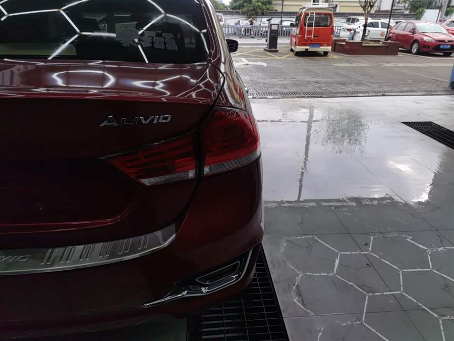 Suzuki Ciaz 2014 изображение автомобиля #9