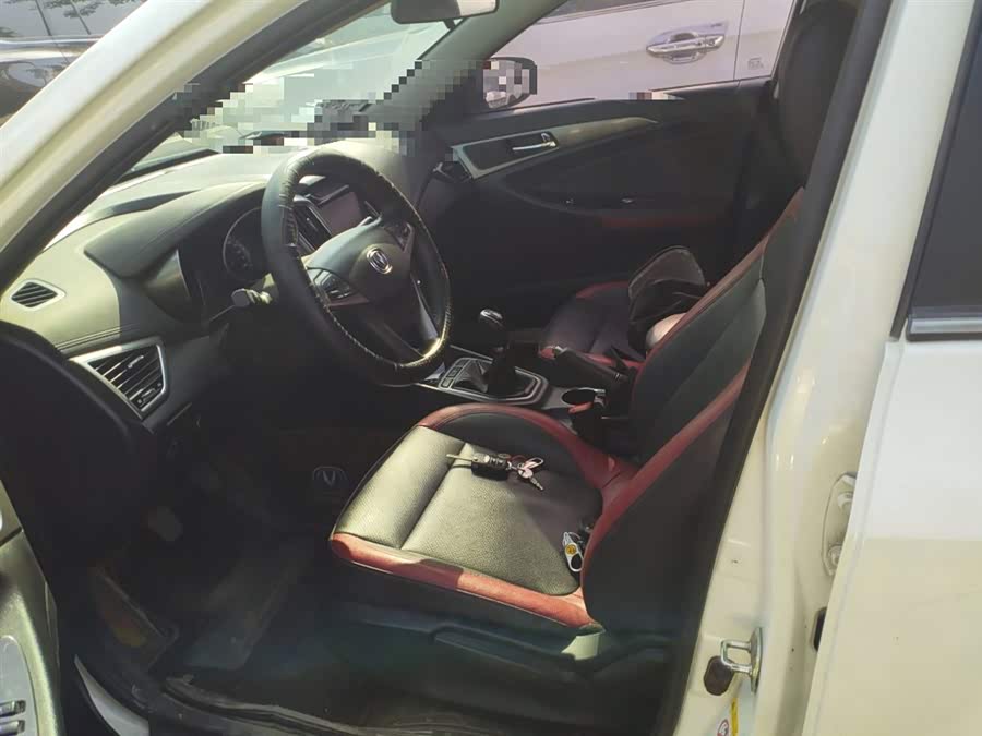 Changan Eado XT 2017 изображение автомобиля #9