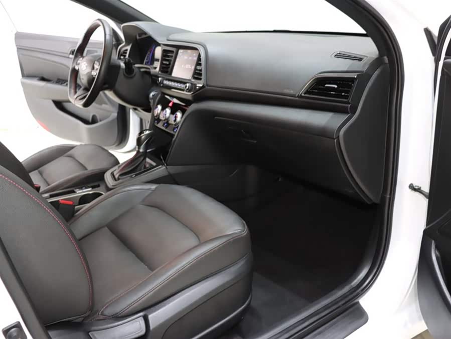 Hyundai Elantra AD 2020 car image #9