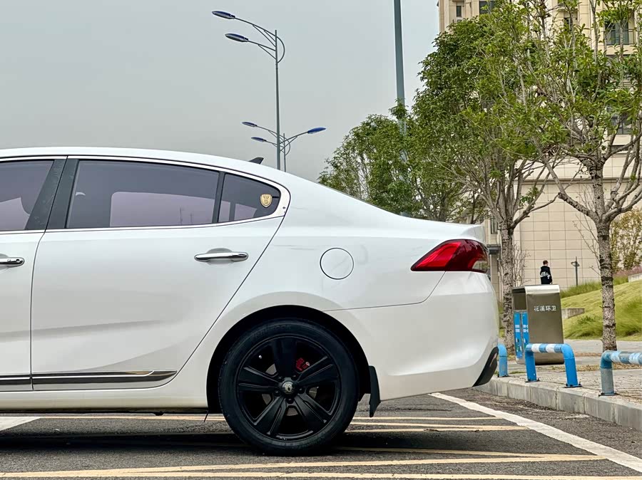 Kia K5 2018 imagem de carro #9