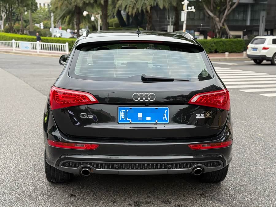 Audi Q5 (Imported) 2010 car image #9