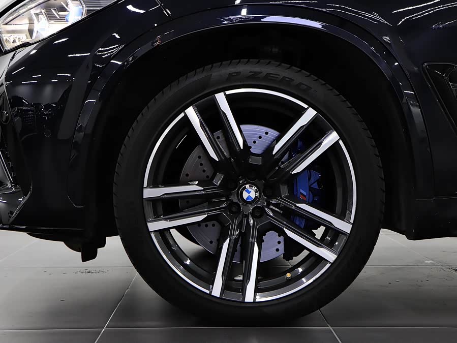 BMW X5 M 2022 car image #9