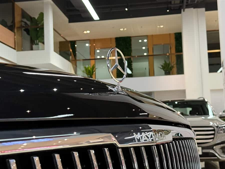 Mercedes-Benz Maybach GLS 2024 car image #9