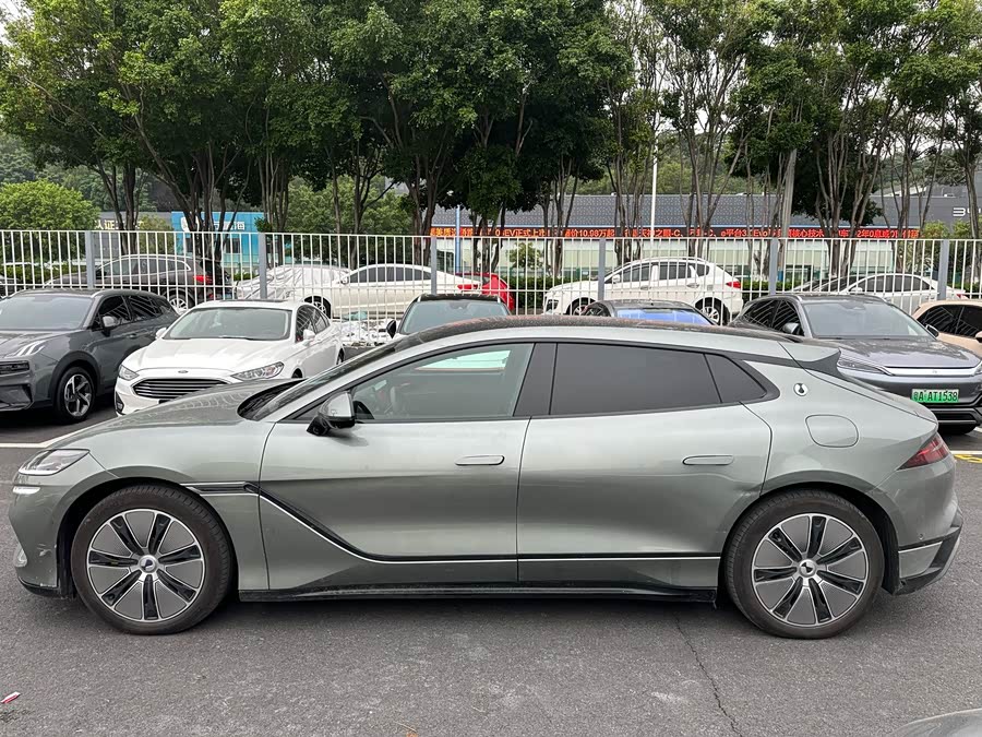 Denza Z9GT 2024 car image #9