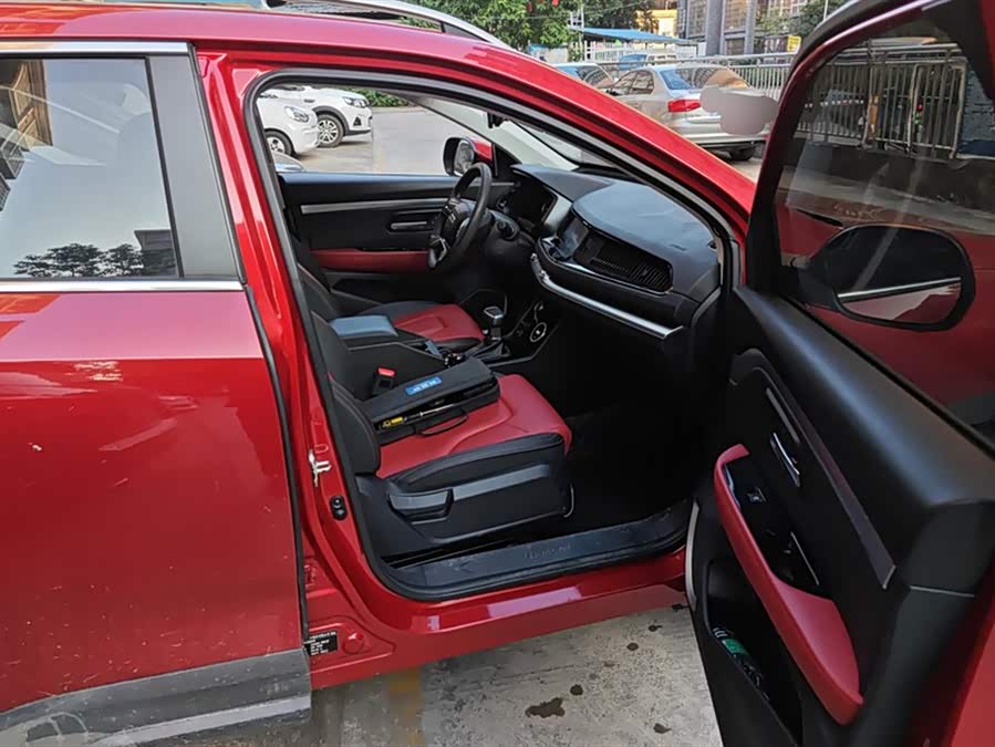 Haval H2s 2018 car image #9