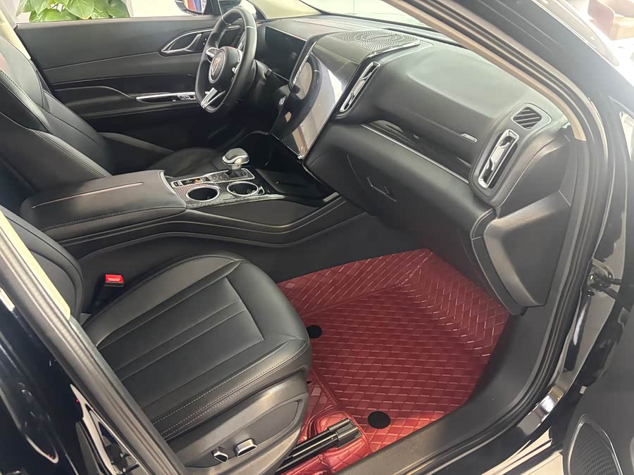 HongQi HS3 PHEV 2025 car image #9