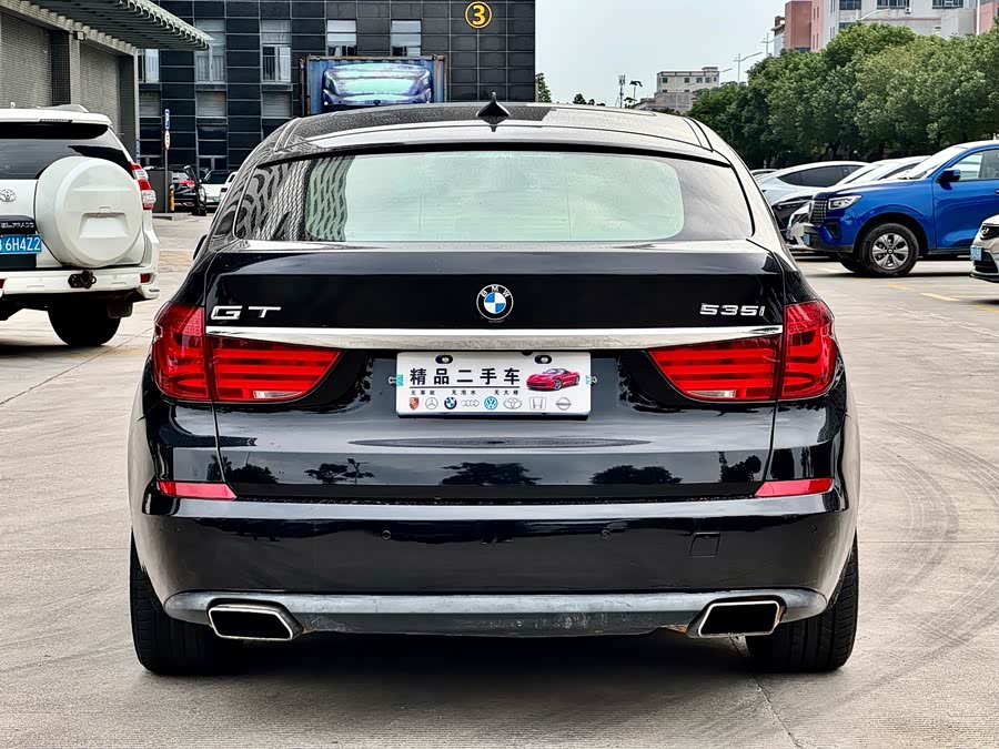 BMW 5 Series GT 2010 #9 BMW 5 Series GT 2010 immagine di auto #9