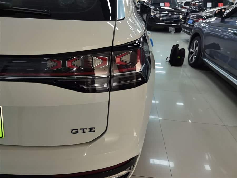 Volkswagen Tayron GTE 2023 #9 Volkswagen Tayron GTE 2023 car image #9