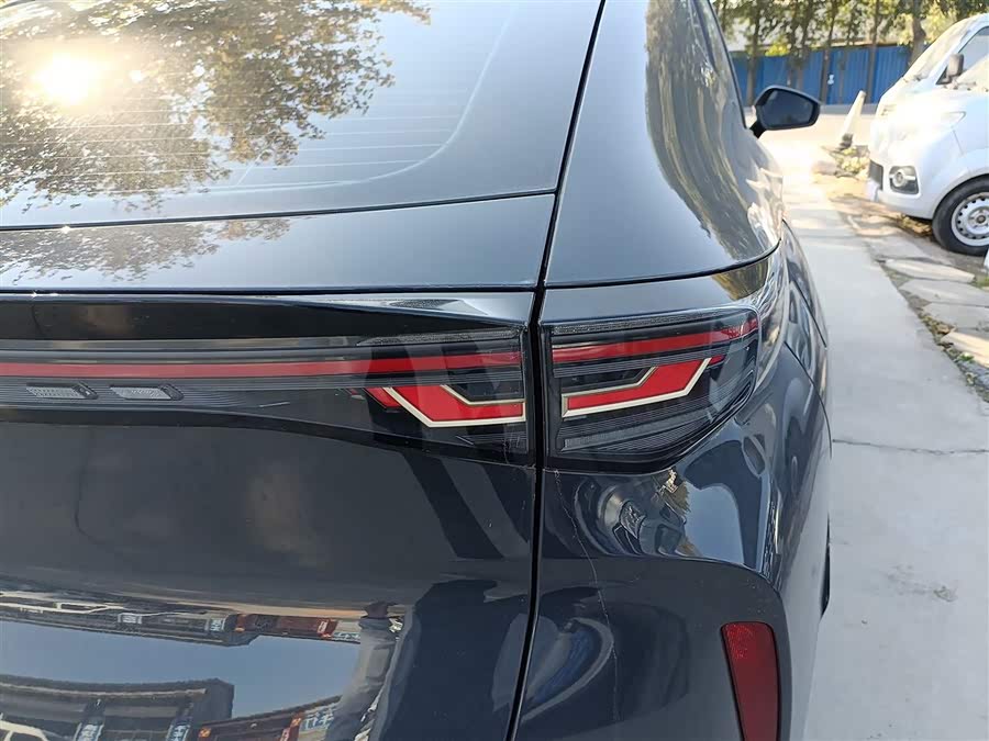 Volkswagen ID.UNYX 06 2024 imagem de carro #9