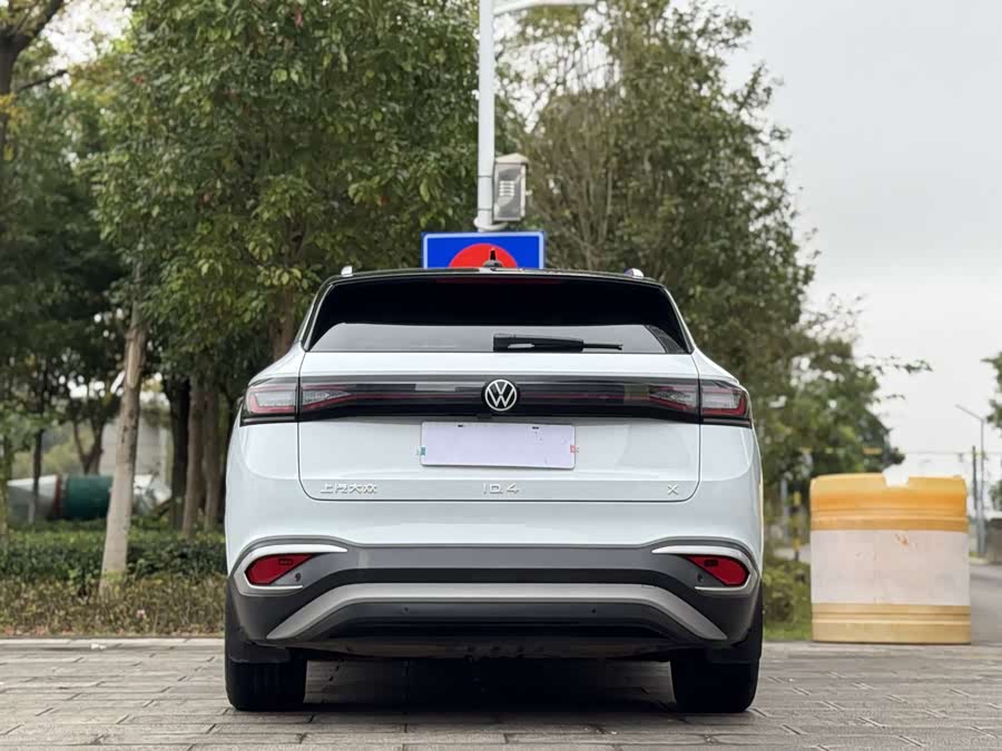 Volkswagen ID.4 X 2023 #9 Volkswagen ID.4 X 2023 immagine di auto #9