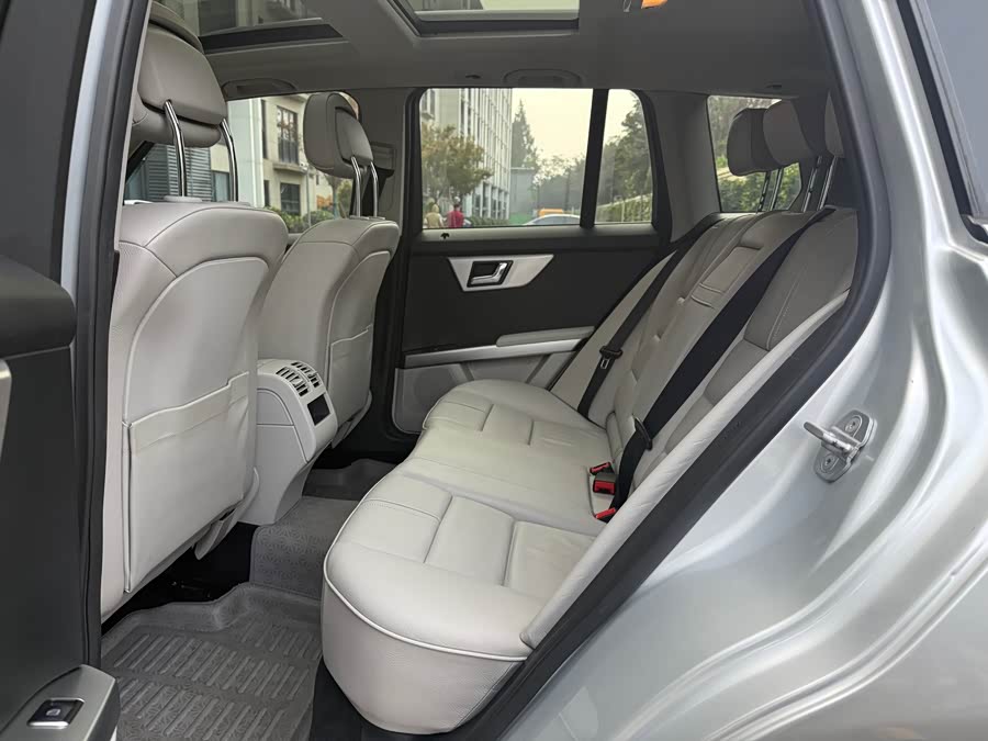 Mercedes-Benz GLK Class (Imported) 2010 car image #9