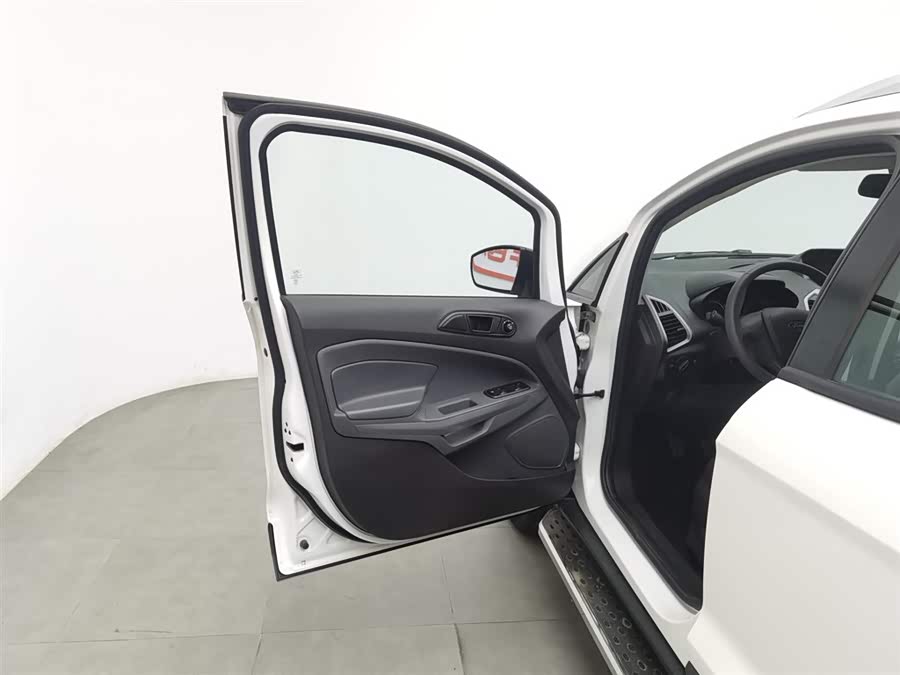 Ford EcoSport 2016 car image #9