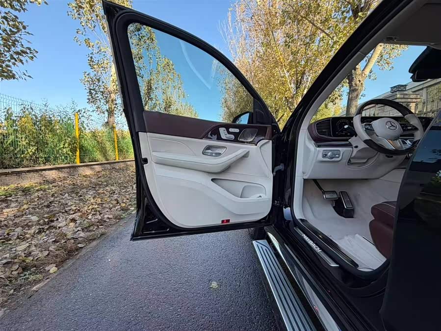 Mercedes-Benz Maybach GLS 2022 #9 Mercedes-Benz Maybach GLS 2022 car image #9