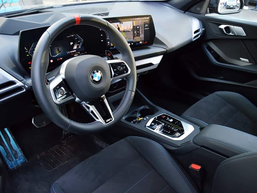BMW M235L #9 BMW M235L car image #9