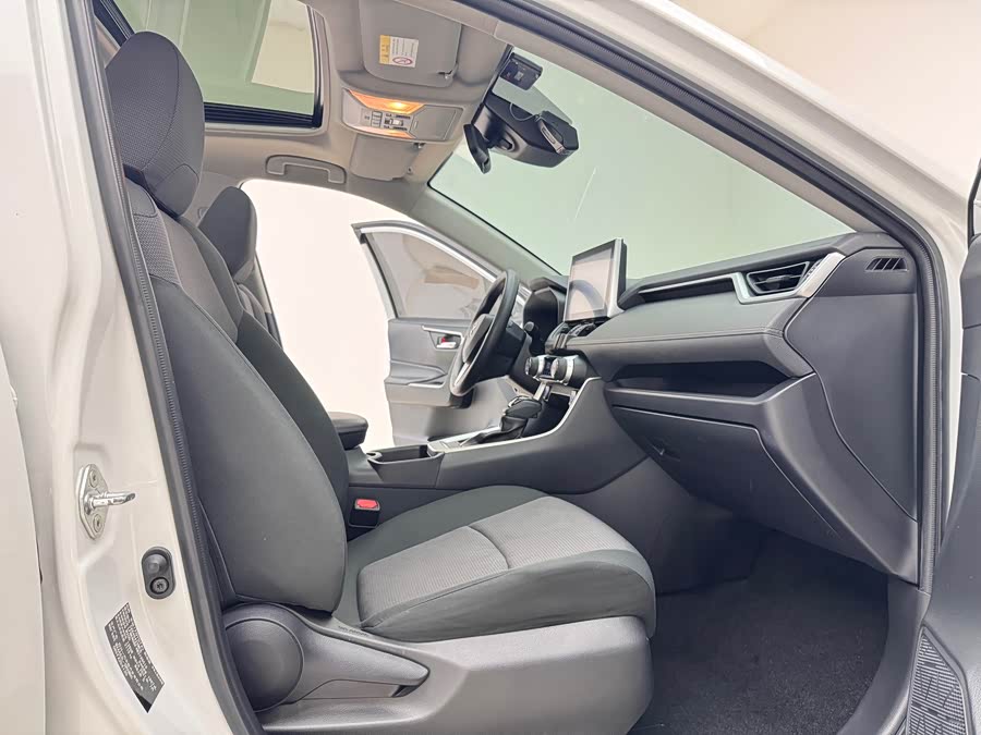 Toyota RAV4 2021 #9 Toyota RAV4 2021 car image #9