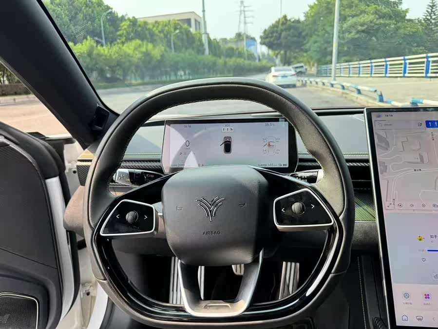 哪吒汽车 哪吒GT 2024 汽车图片 #9