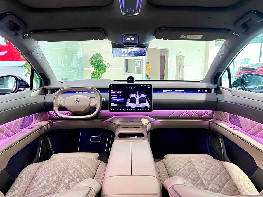 NIO ET9 2025 صورة سيارة #9