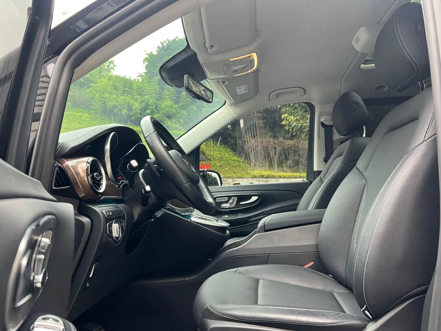 Mercedes-Benz V Class 2022 #9 Mercedes-Benz V Class 2022 car image #9