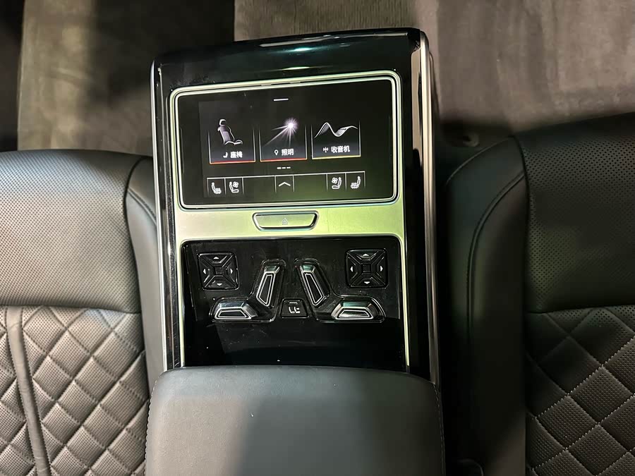 Audi A8 New Energy 2022 immagine di auto #9