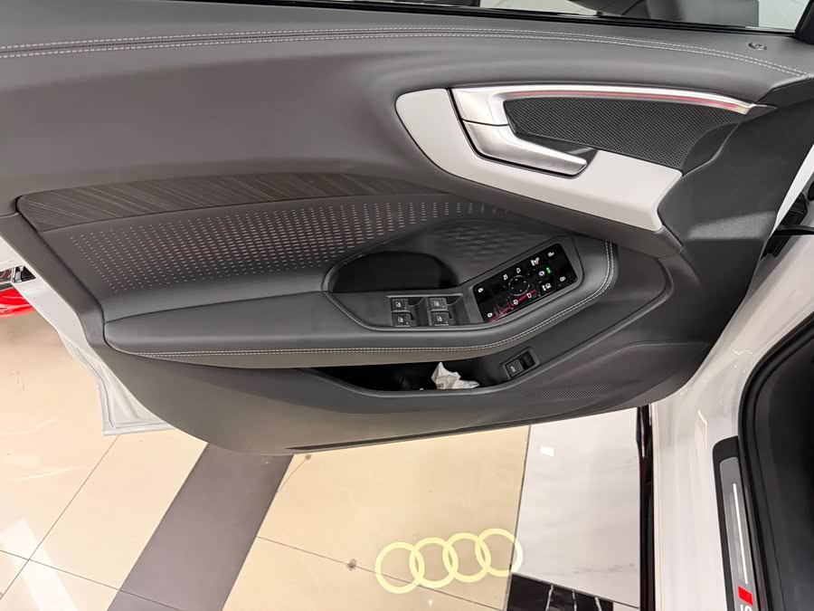 奥迪 一汽奥迪A5L 汽车图片 #9