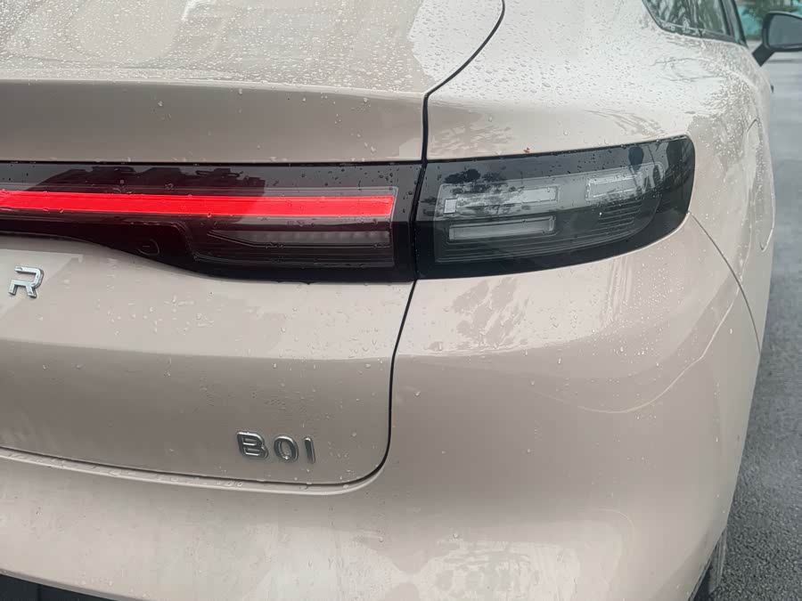 零跑汽车 零跑B01 2025 汽车图片 #9