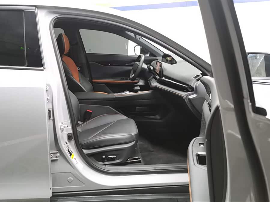 Changan UNI-V iDD 2023 #9 Changan UNI-V iDD 2023 car image #9