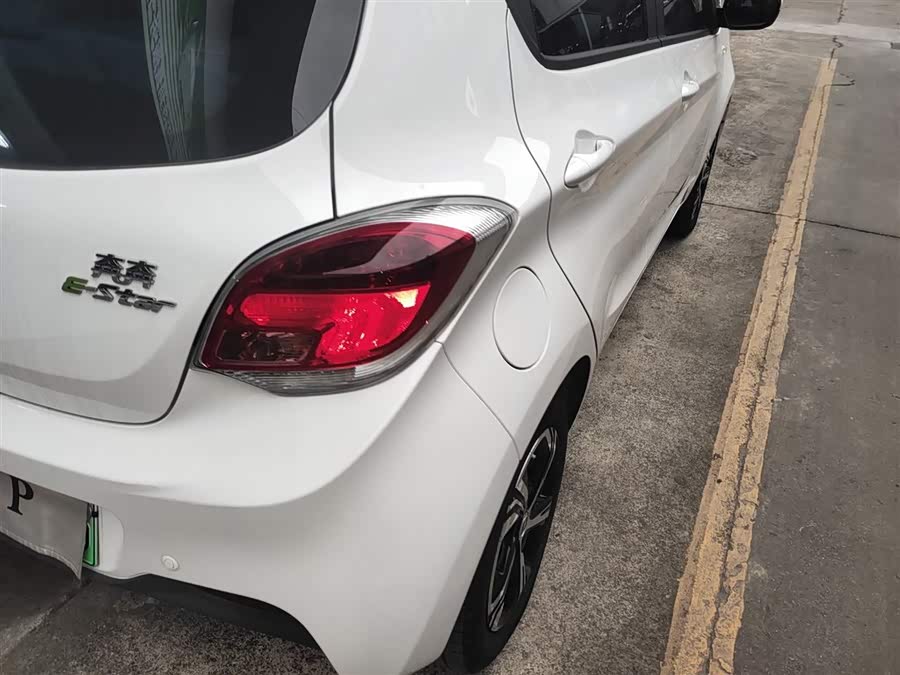 Changan BenBen E-Star 2023 car image #9