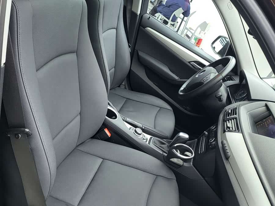 BMW X1 (Imported) 2013 #9 BMW X1 (Imported) 2013 immagine di auto #9