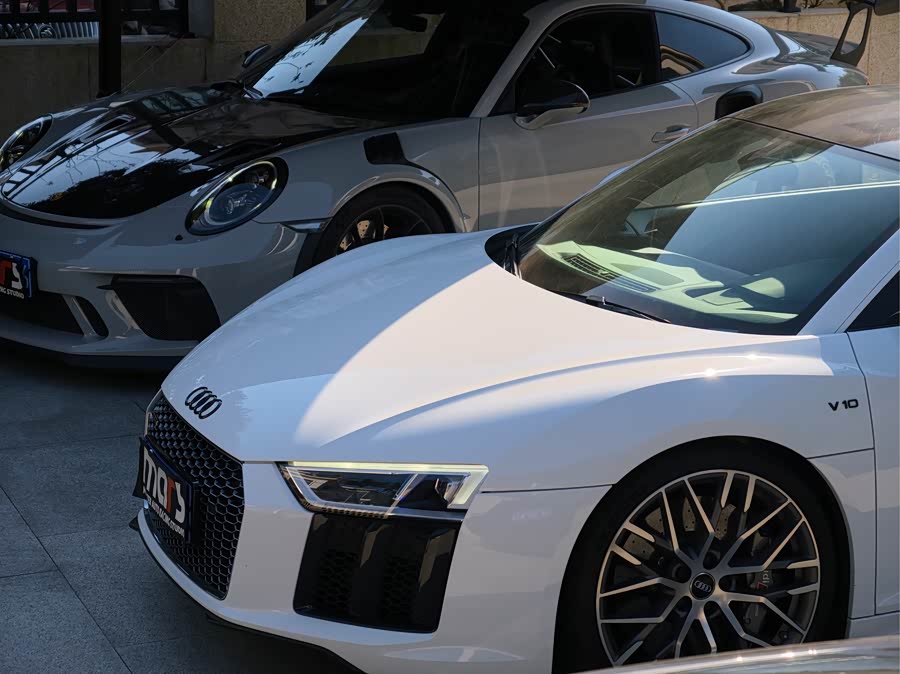 Audi R8 2017 immagine di auto #9