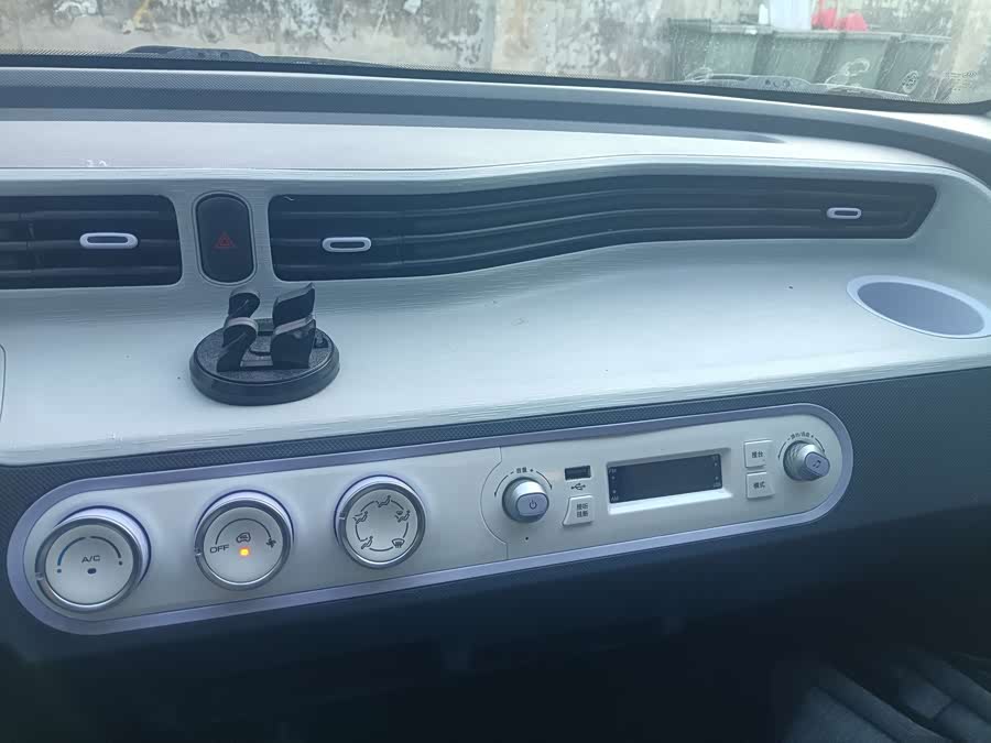 Wuling Hongguang MINI EV 2023 car image #9