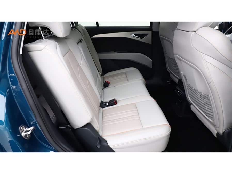 Audi Q5 e-tron 2022 #9 Audi Q5 e-tron 2022 صورة سيارة #9