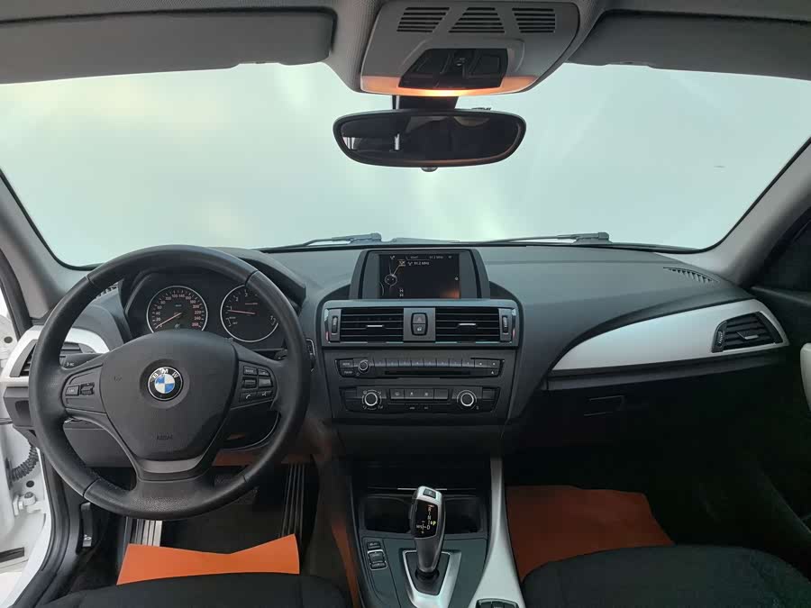 BMW 1 Series (Imported) 2015 car image #9