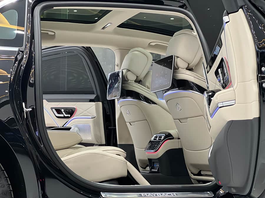 Mercedes-Benz Maybach S Class 2022 car image #9