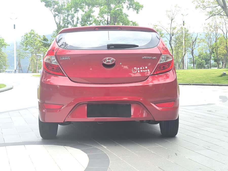 Mazda Reina Hatchback 2014 #9 Mazda Reina Hatchback 2014 car image #9