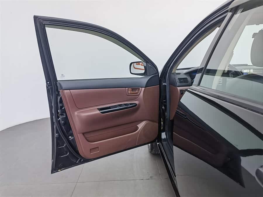 BYD F3 2018 immagine di auto #9
