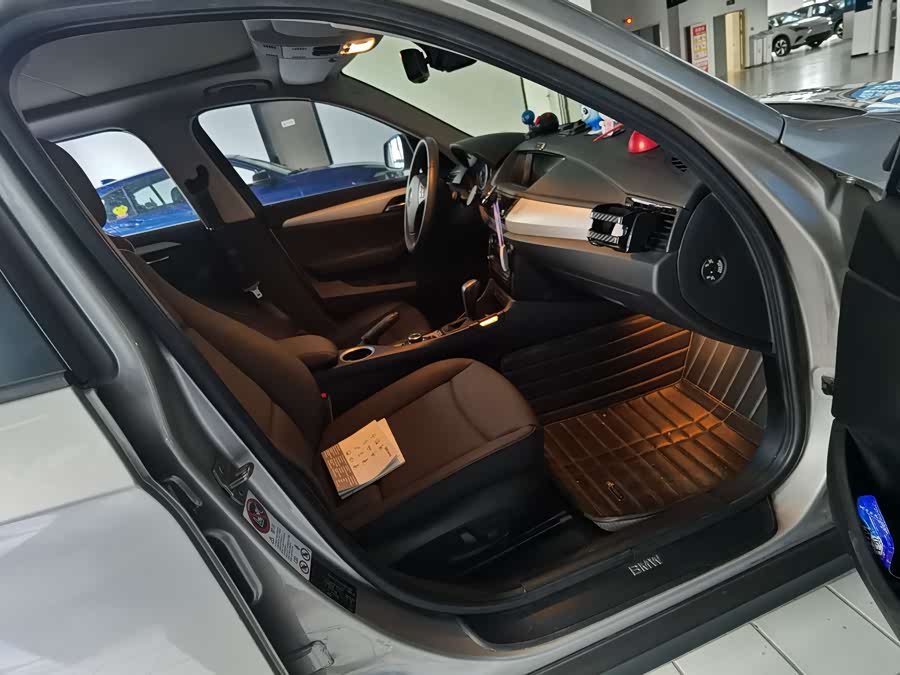 BMW X1 (Imported) 2012 car image #9