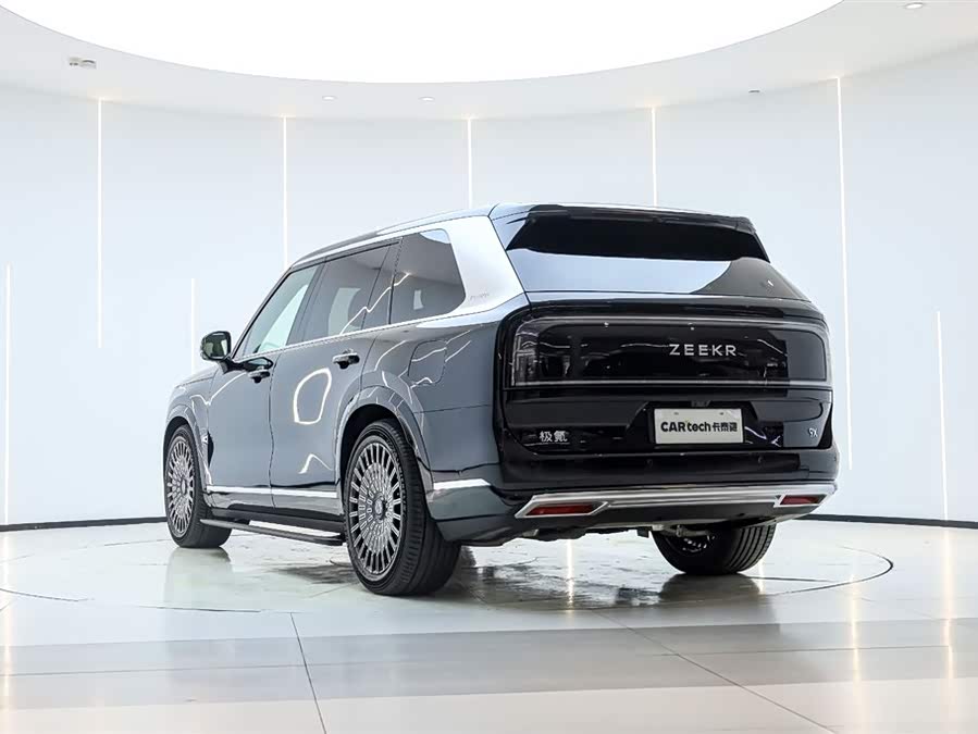 极氪 极氪009 2024 汽车图片 #9