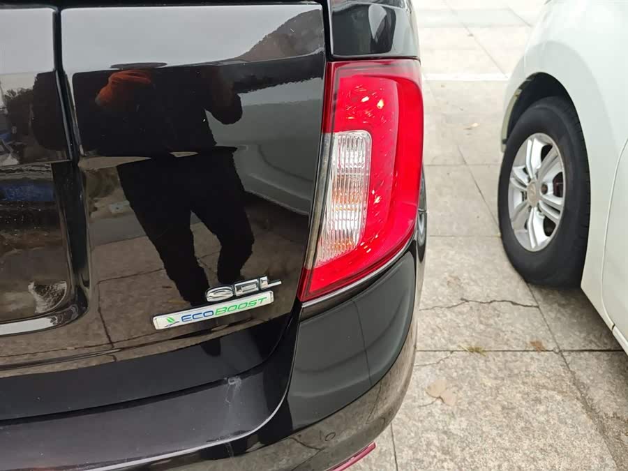 Ford Edge (Imported) 2015 صورة سيارة #9