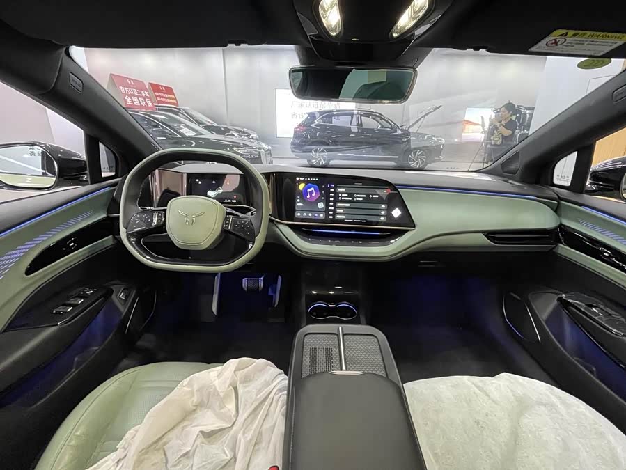 HongQi EH7 2024 #9 HongQi EH7 2024 car image #9