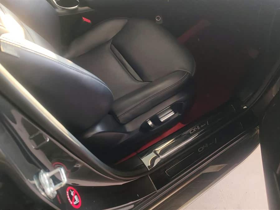 Mazda CX-8 2019 immagine di auto #9