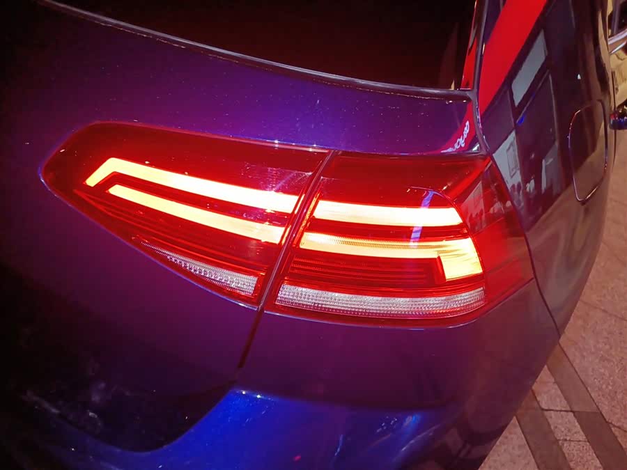 Volkswagen Golf New Energy (Imported) 2018 صورة سيارة #9