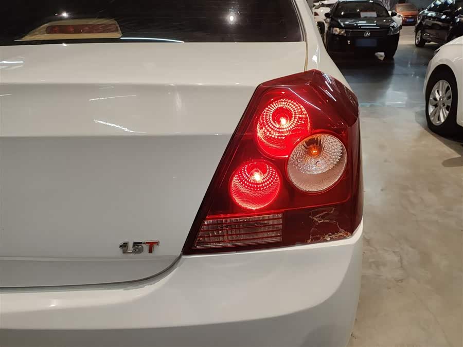 GEELY KingKong 2015 car image #9