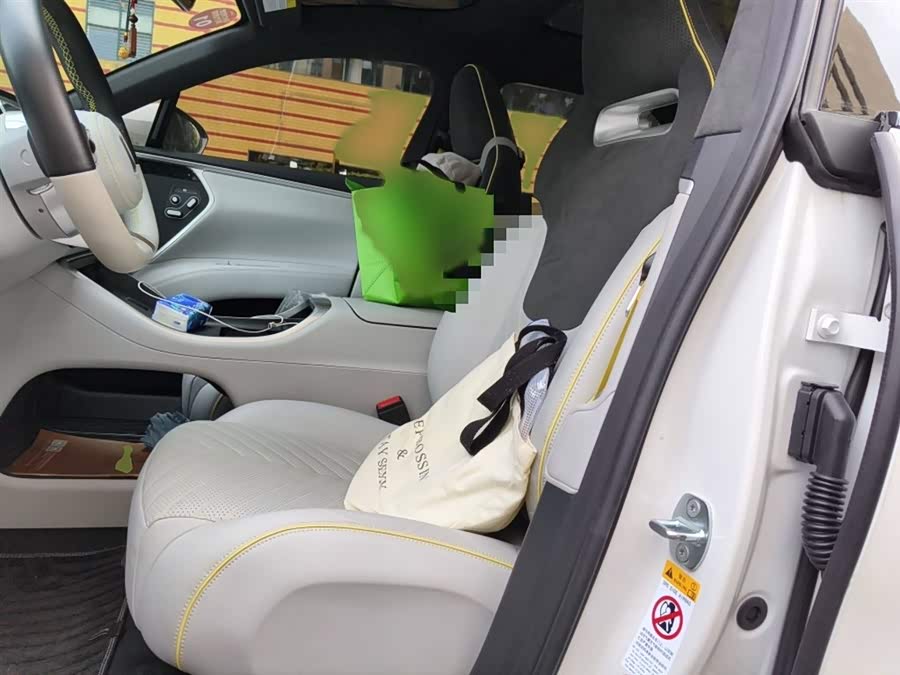 阿维塔 阿维塔11 2024 汽车图片 #9