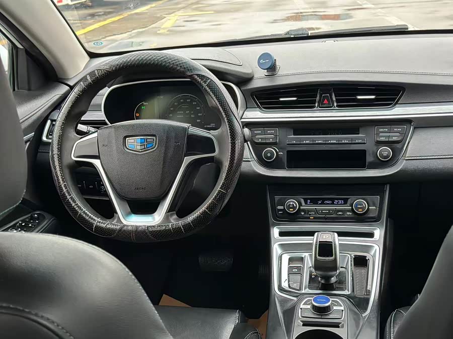 GEELY Emgrand New Energy 2018 car image #9