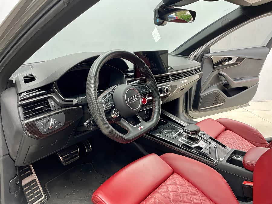 Audi S4 2020 car image #9