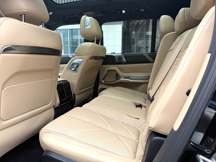 FangChengBao Leopard 8 2024 car image #9