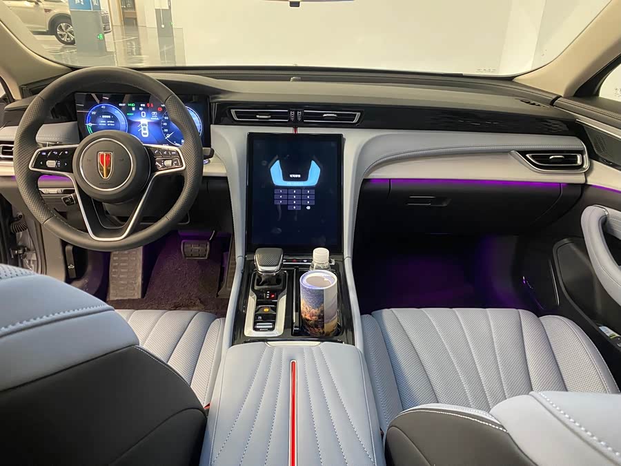 HongQi H5 PHEV 2025 car image #9