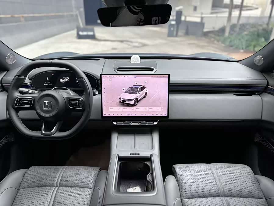 Zeekr 7X 2024 car image #9
